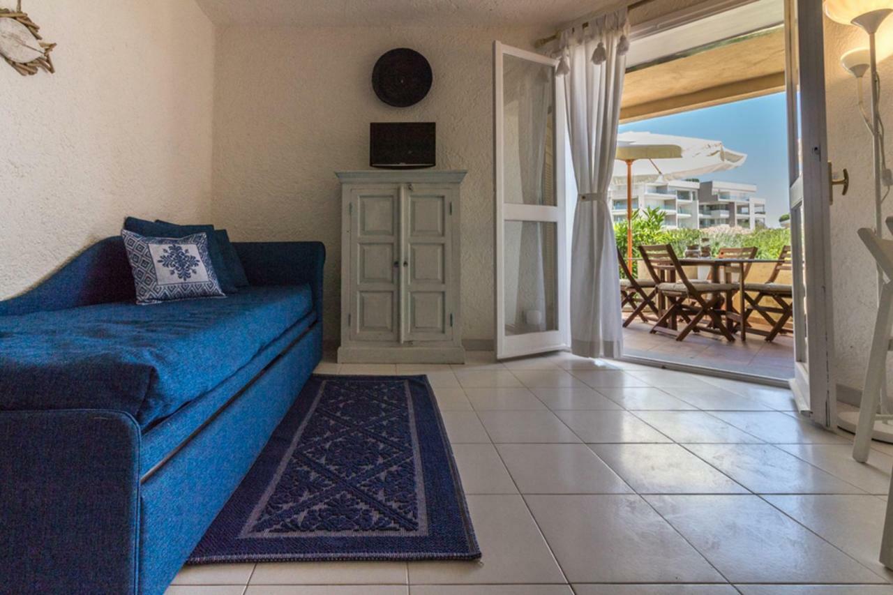 Appartamenti Begonia - Terza Spiaggia Golfo Aranci Exterior foto